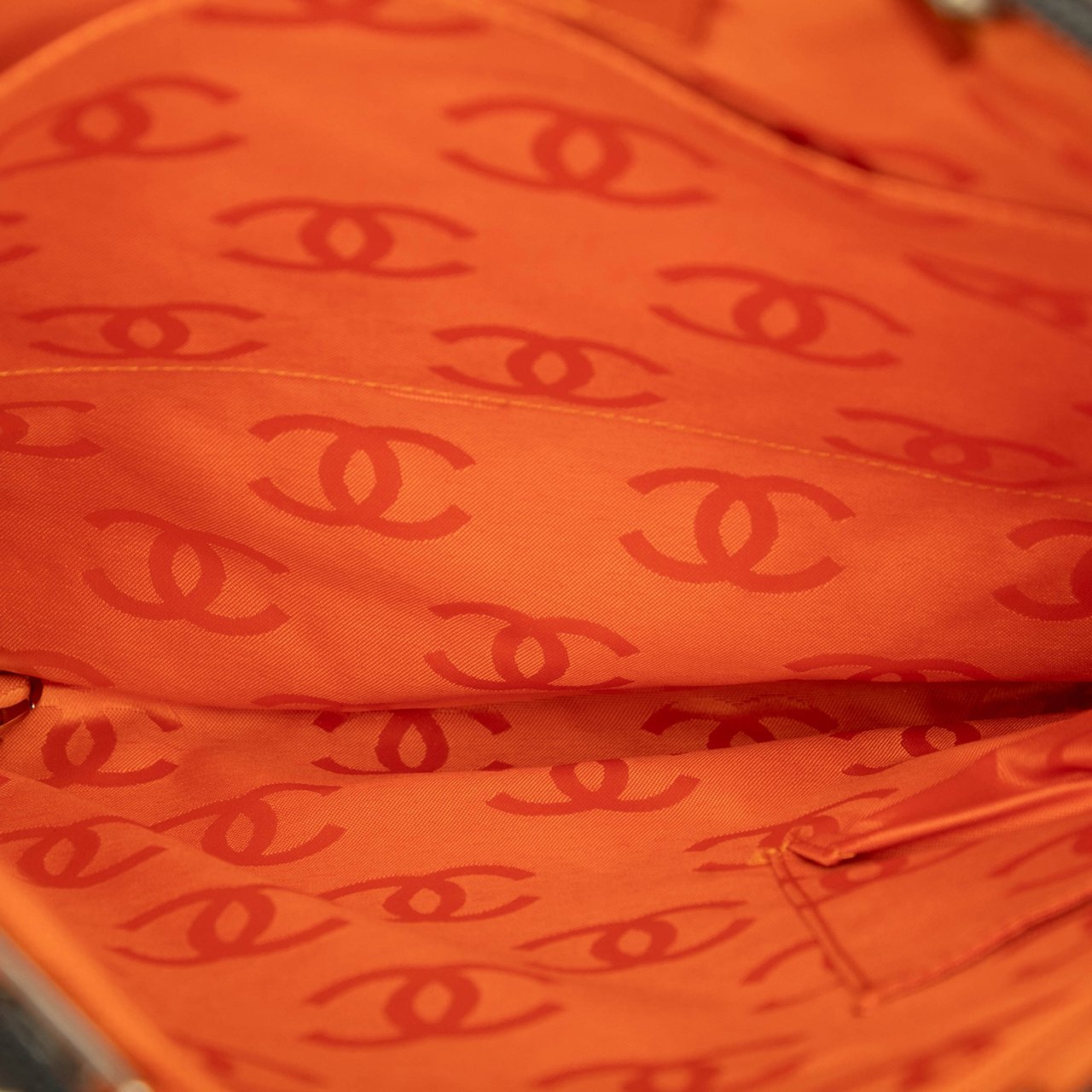 Chanel Quilted Lambskin Cambon Ligne Flat Tote Bruin