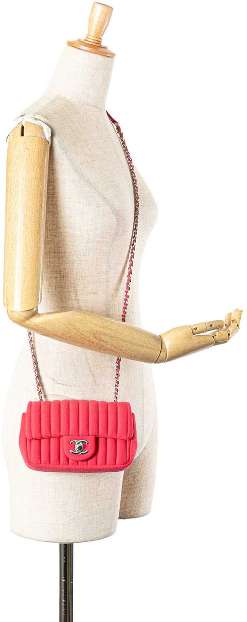 Chanel Mini Vertical Quilted Jersey Single Flap Roze