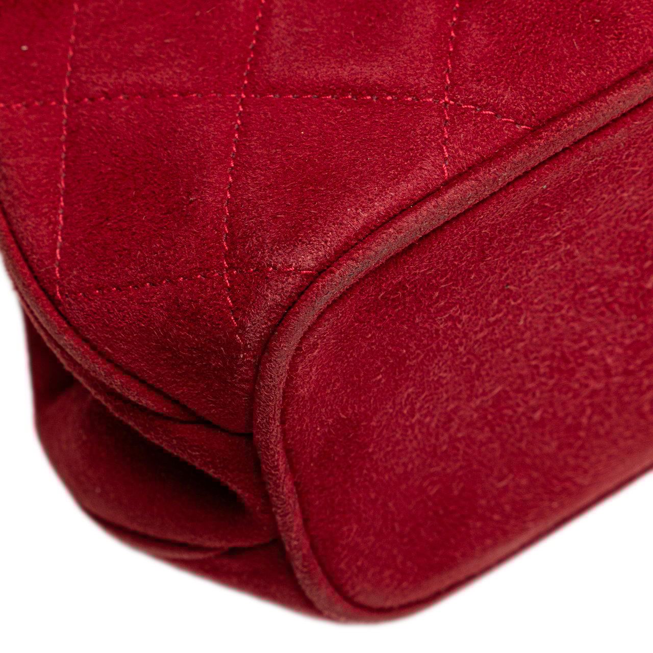 Chanel Quilted Suede Metal Frame Handbag Rood