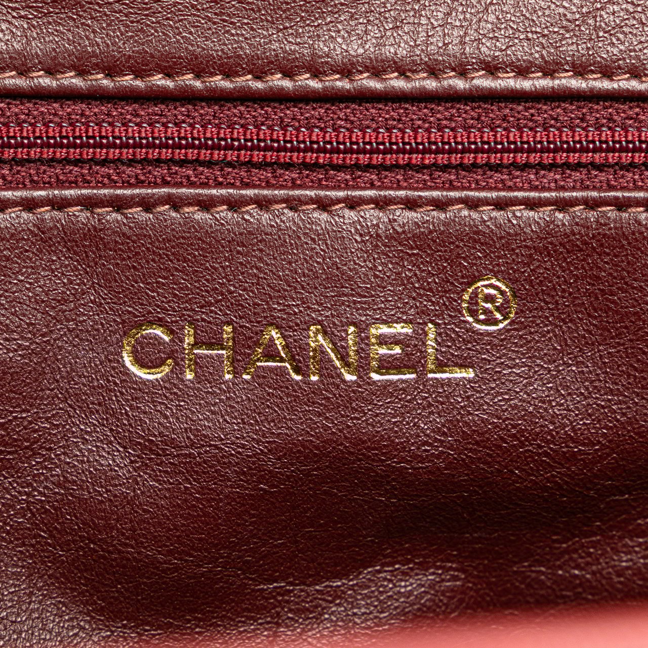 Chanel Quilted Suede Metal Frame Handbag Rood