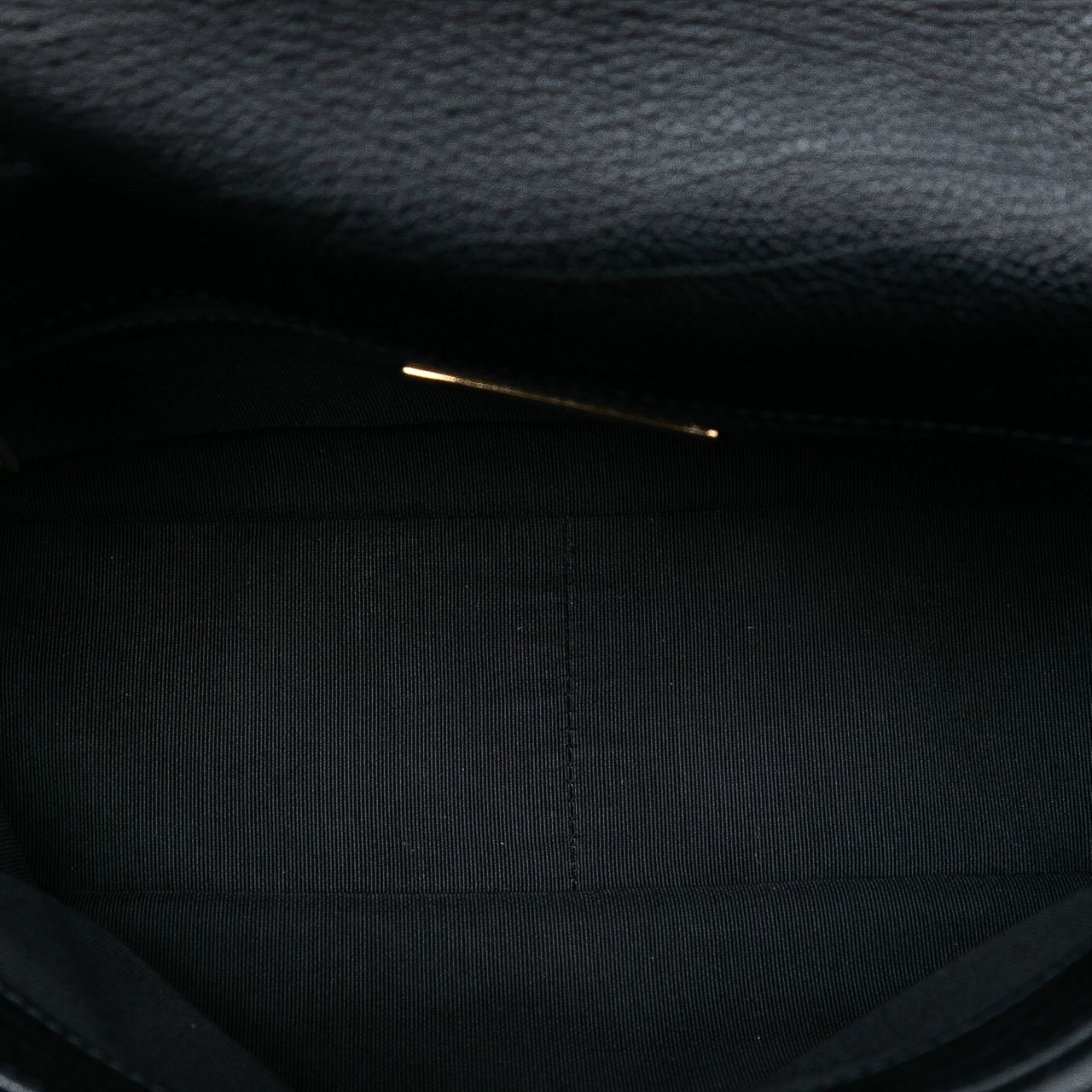 Chanel Medium Crochet Calfskin 19 Flap Zwart