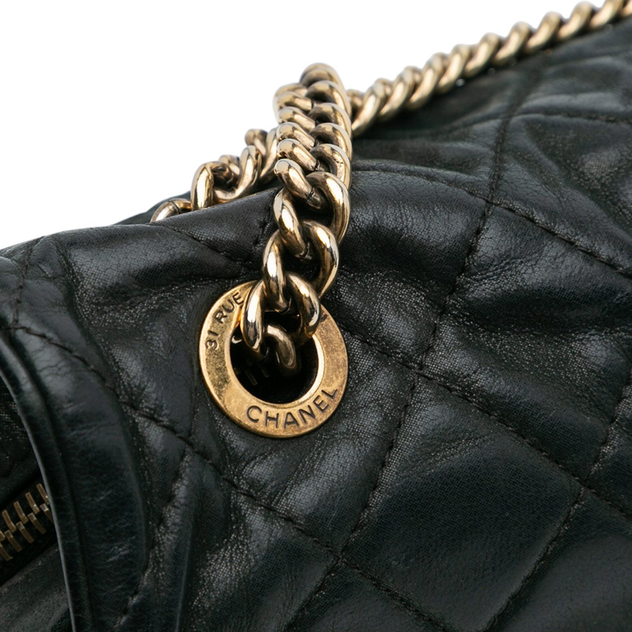 Chanel Large Quilted Iridescent Calfskin Shiva Flap Zwart