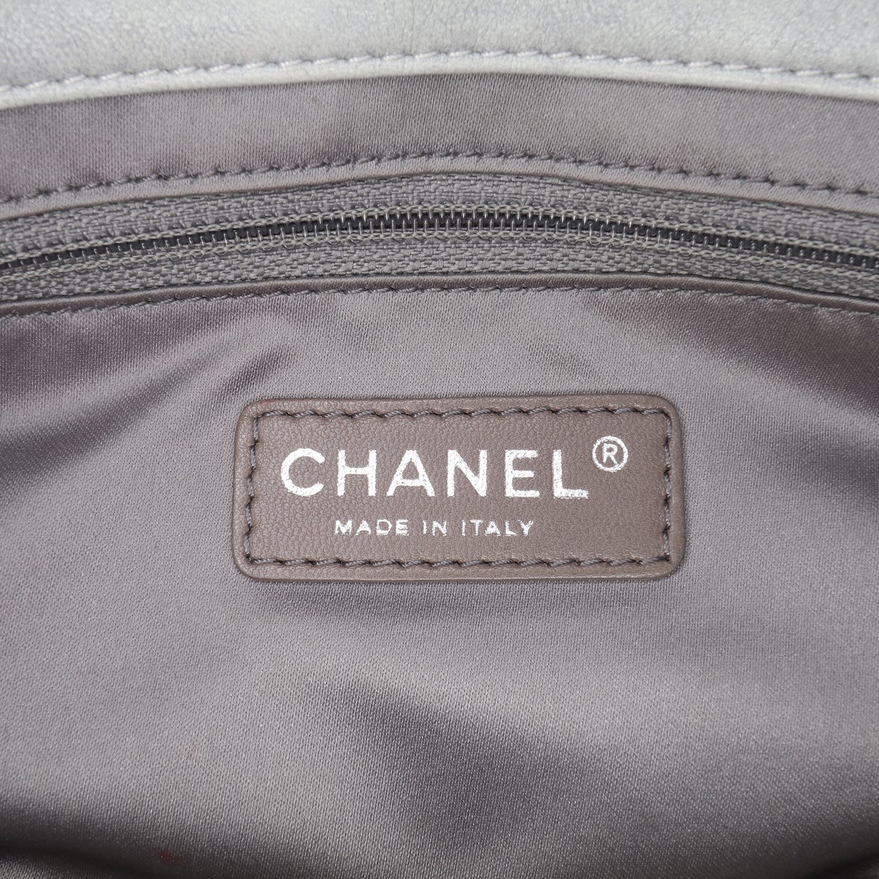 Chanel Medium Quilted Lambskin Coco Rain Flap Grijs