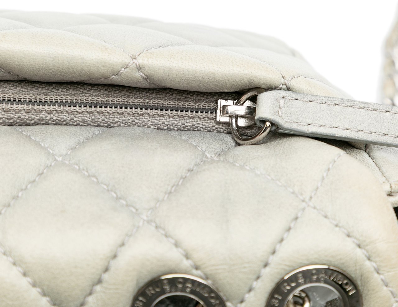 Chanel Medium Quilted Lambskin Coco Rain Flap Grijs