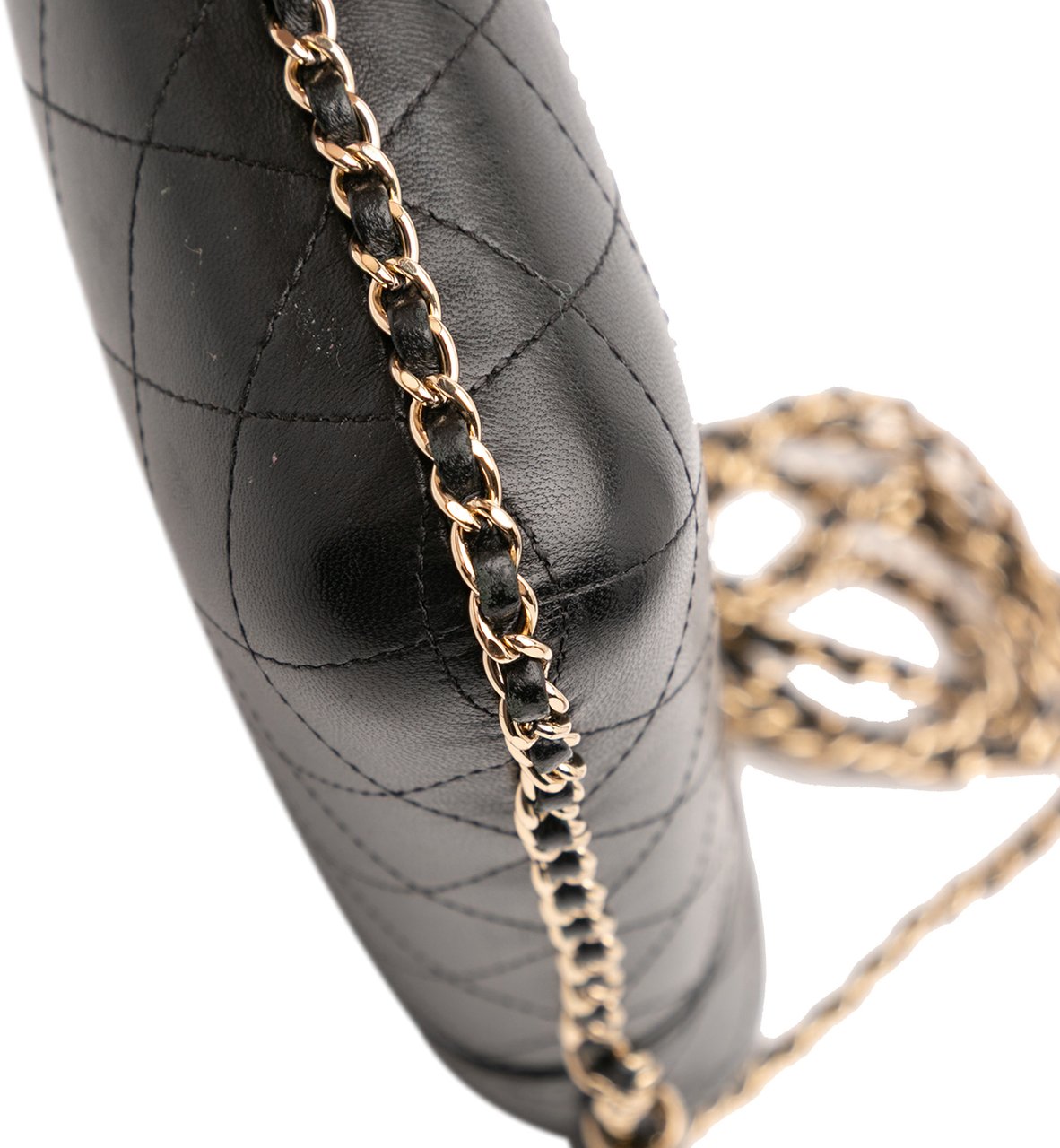 Chanel CC Quilted Lambskin Chain Around Phone Holder Zwart