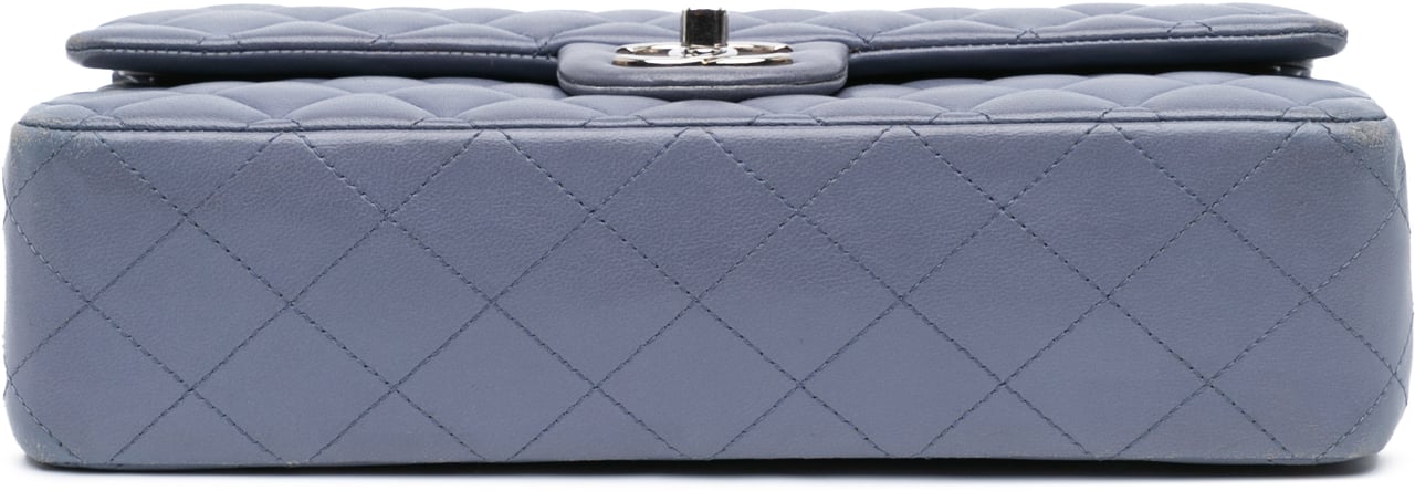 Chanel Medium Classic Lambskin Double Flap Paars