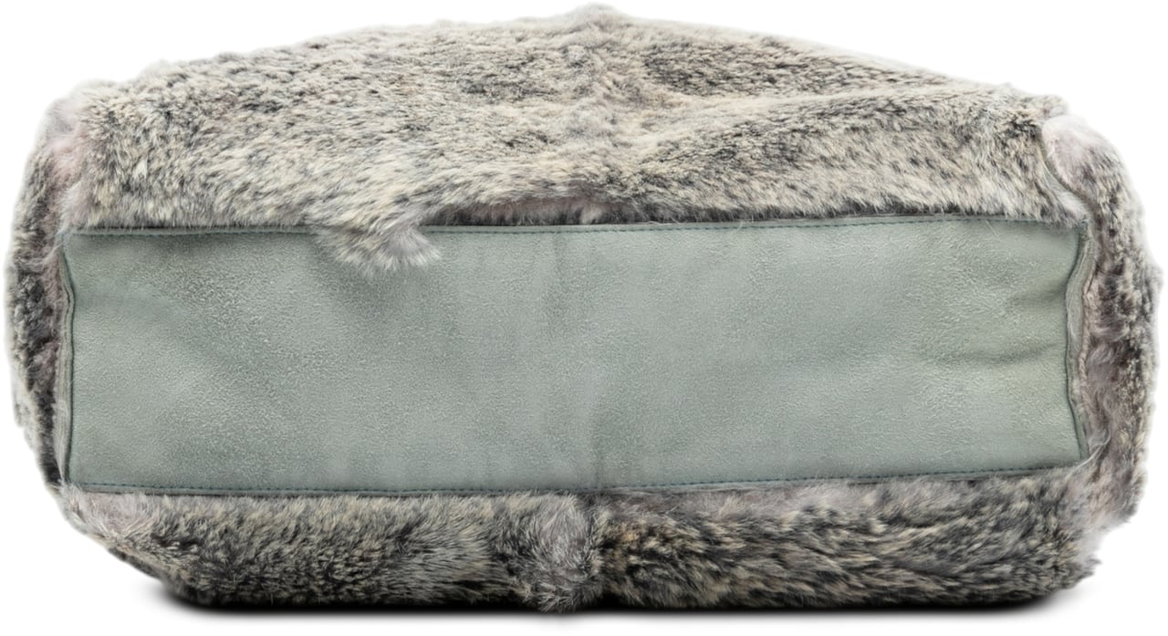 Chanel CC Lapin Fur Tote Grijs