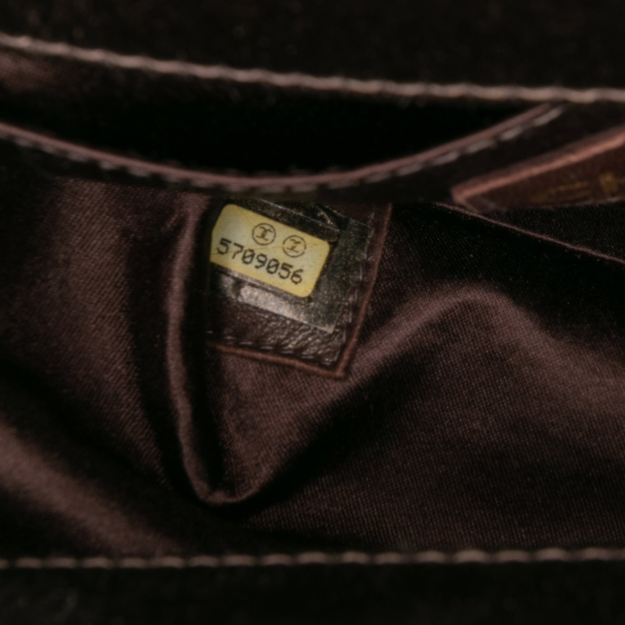 Chanel CC Satin Handbag Bruin