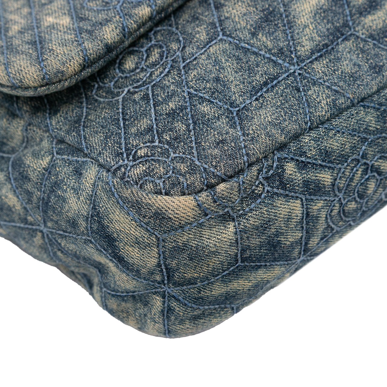 Chanel Large Embroidered Denim Camellia Flap Blauw