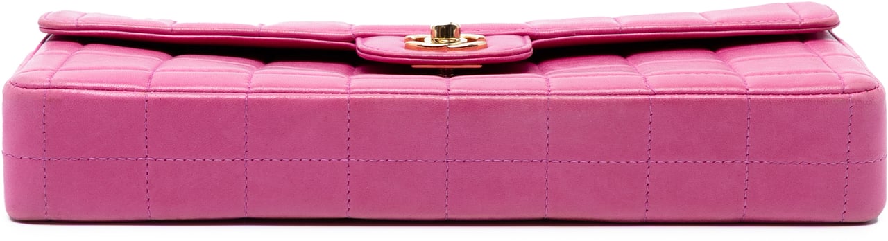 Chanel Chocolate Bar Lambskin East West Flap Roze