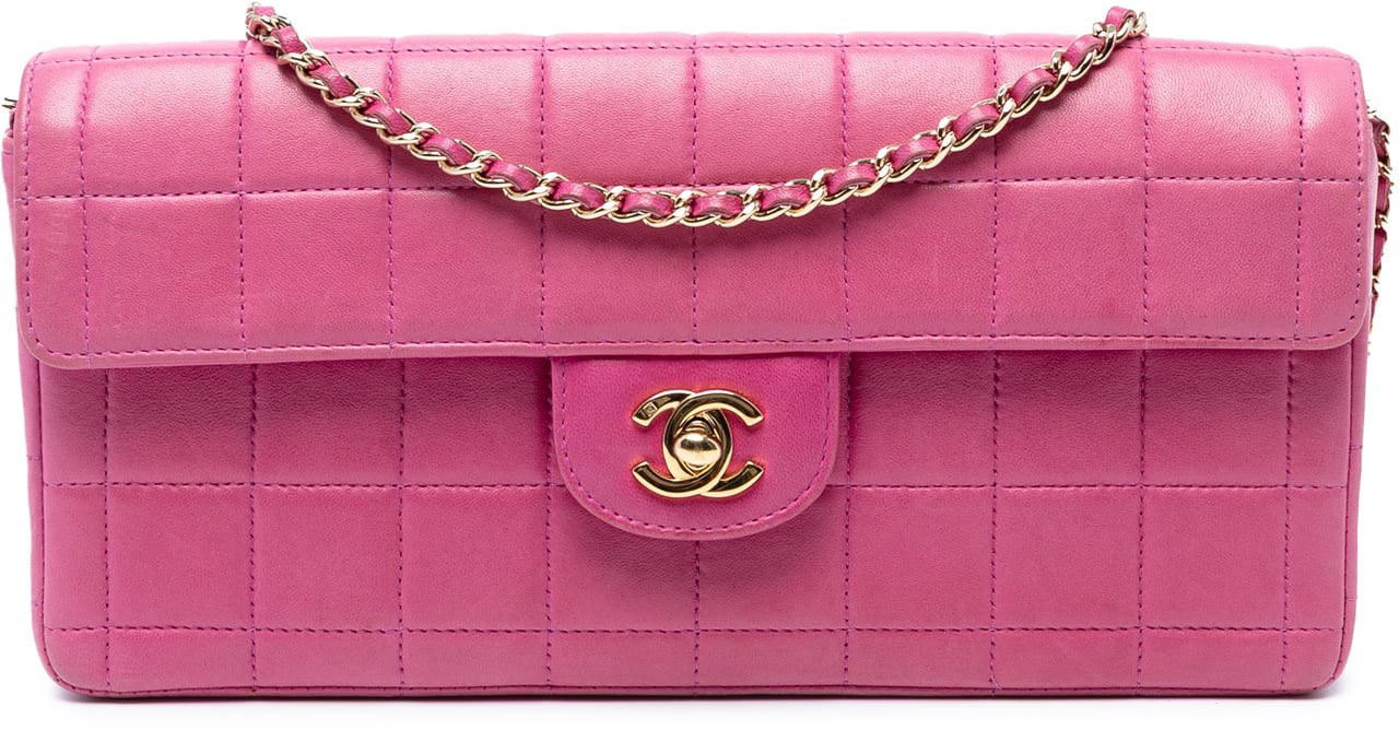 Chanel Chocolate Bar Lambskin East West Flap Roze