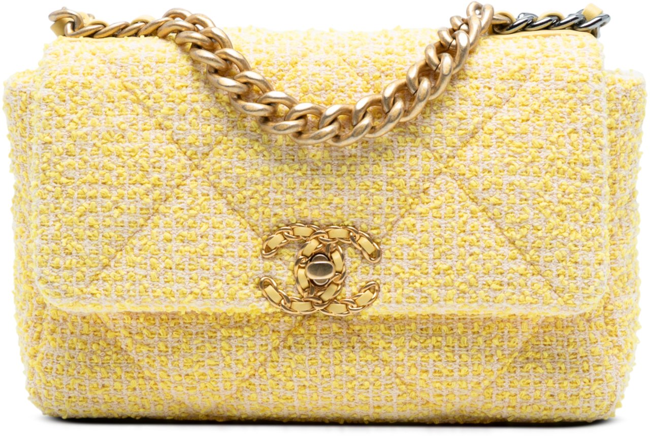 Chanel Medium Tweed 19 Flap Geel