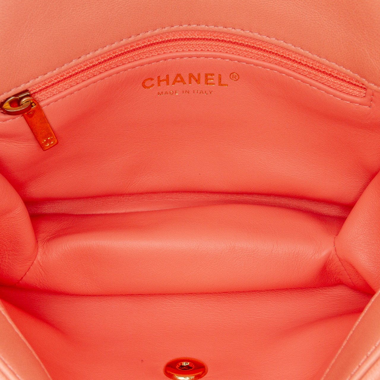 Chanel Small Lambskin Color Match Flap Roze