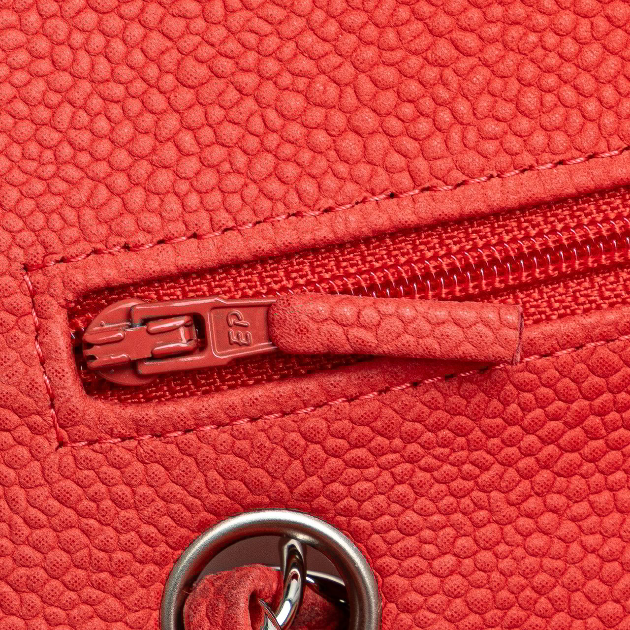 Chanel Medium Classic Caviar Double Flap Roze