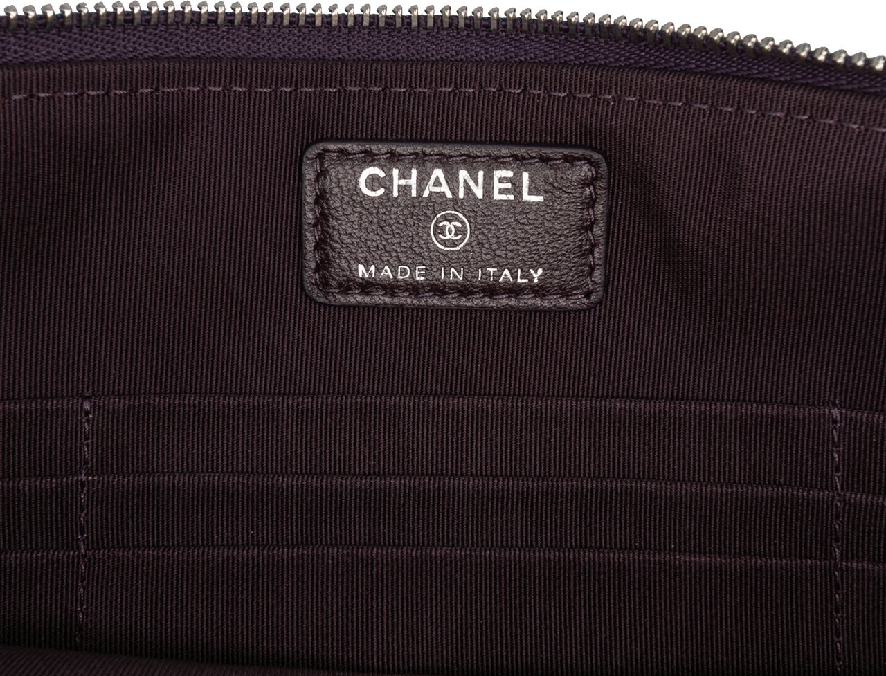 Chanel CC Quilted Lambskin Double Zip Clutch Paars