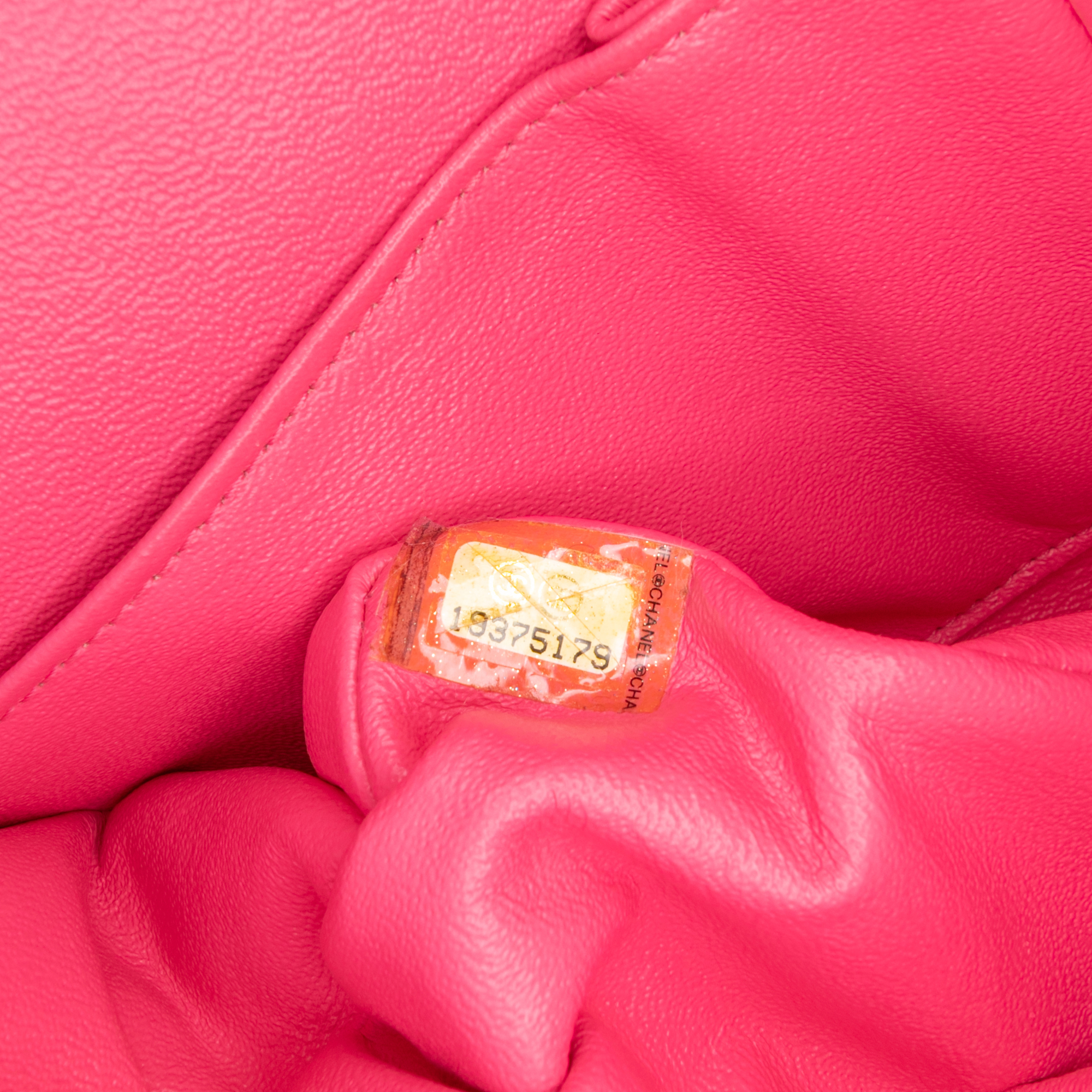 Chanel Medium Classic Jersey Double Flap Roze