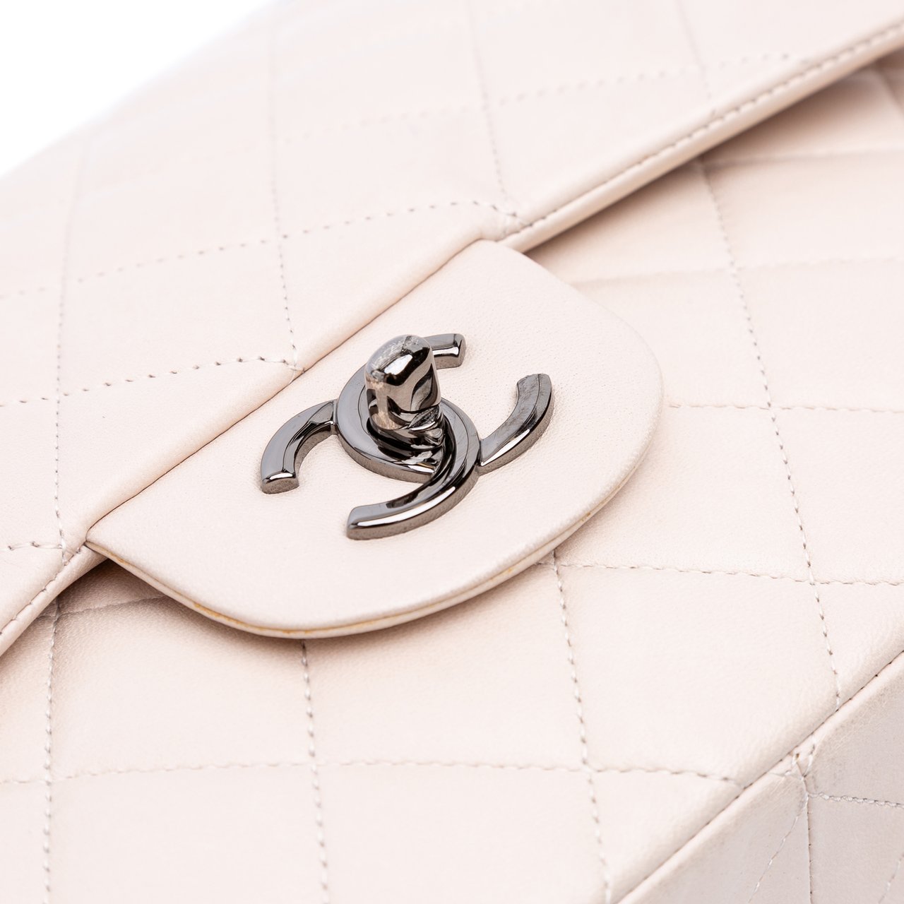 Chanel Jumbo Classic Lambskin Double Flap Wit