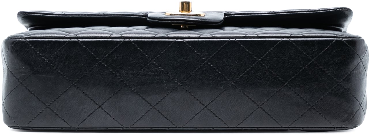 Chanel Medium Classic Lambskin Double Flap Zwart