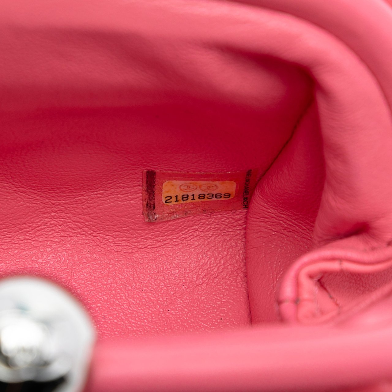 Chanel CC Quilted Patent Frame Clutch with Chain Roze