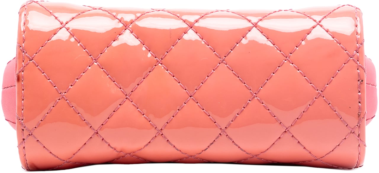 Chanel CC Quilted Patent Frame Clutch with Chain Roze