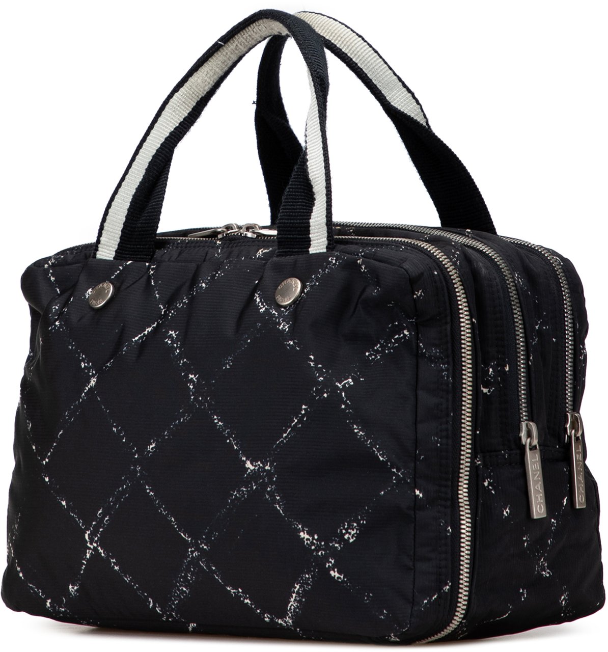 Chanel Old Travel Line Nylon Handbag Zwart