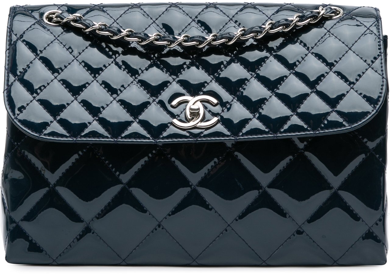 Chanel Quilted Patent In The Business Flap Blauw