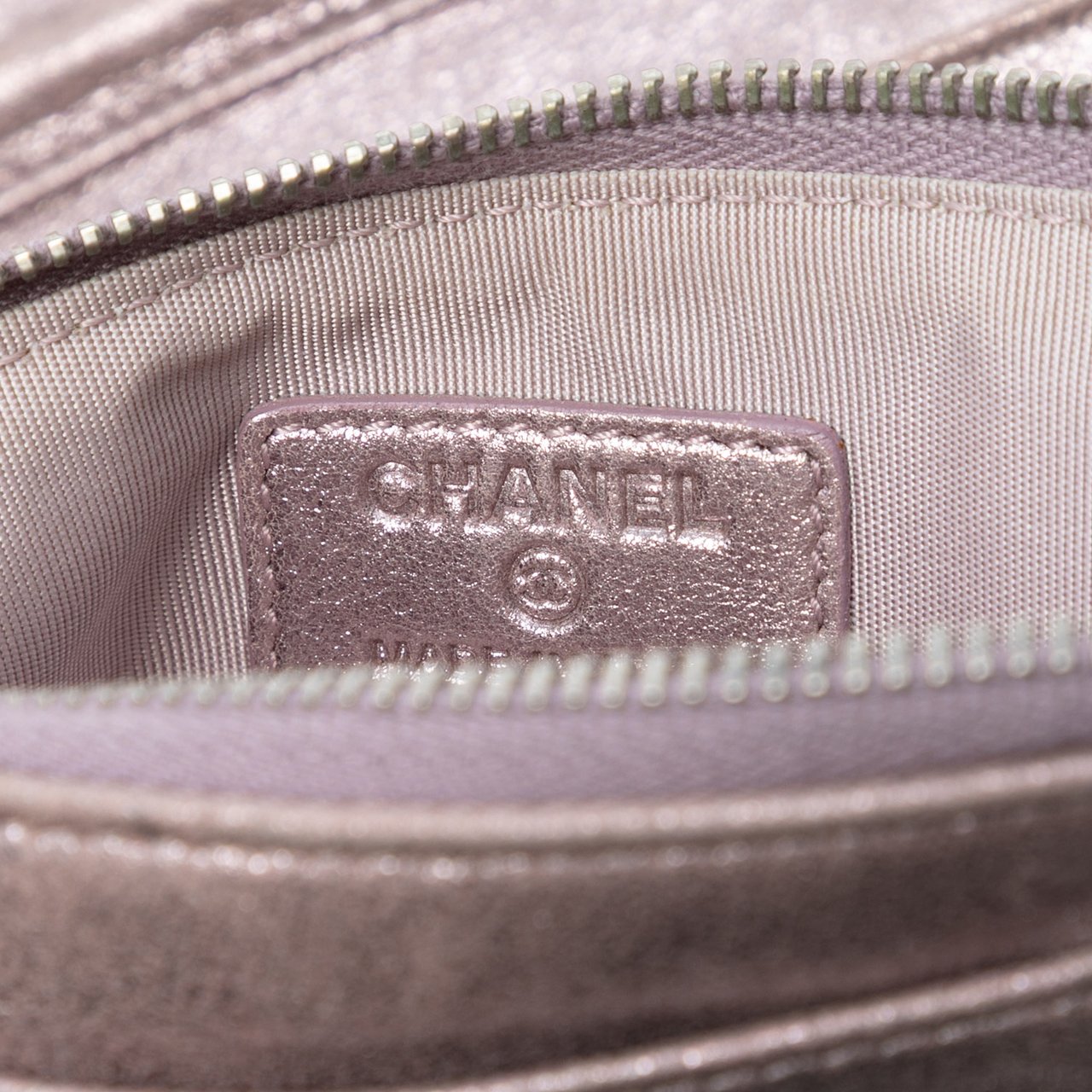 Chanel CC Quilted Metallic Lambskin Wallet On Chain Roze