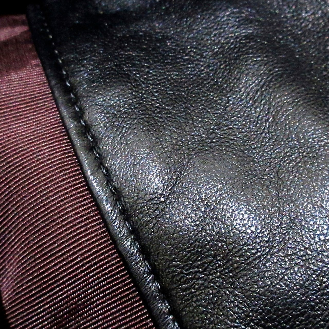 Chanel CC Bucket Zwart