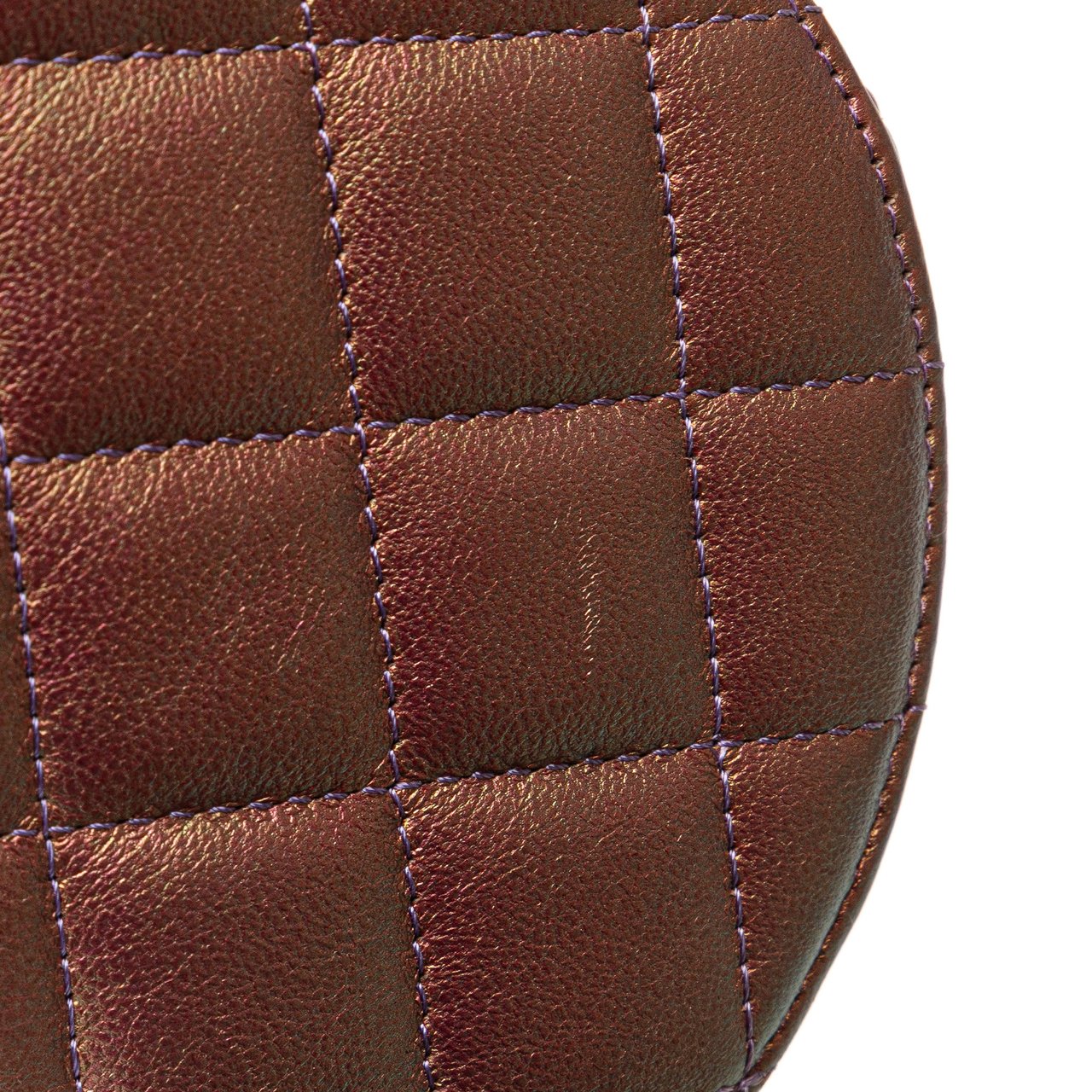 Chanel Quilted Iridescent Lambskin Round Clutch With Chain Paars