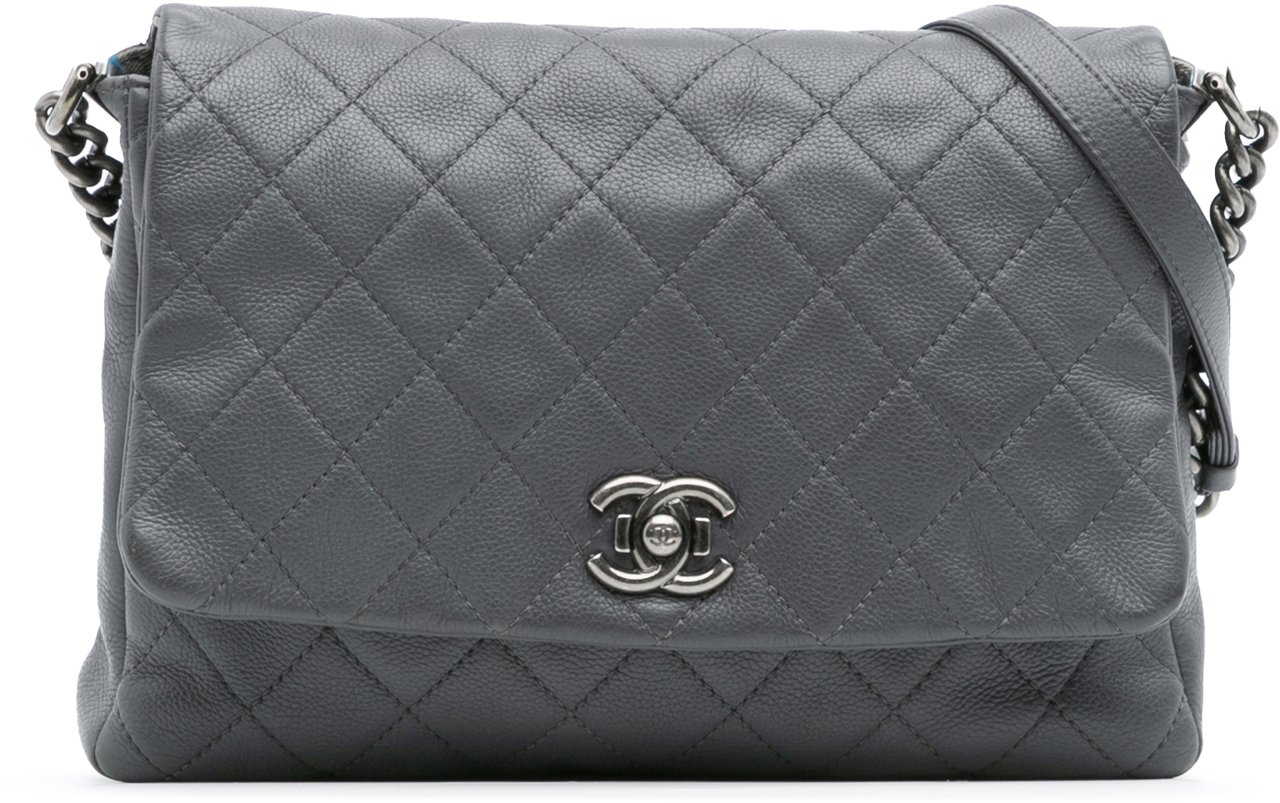 Chanel Quilted Calfskin Couture Messenger Bag Grijs