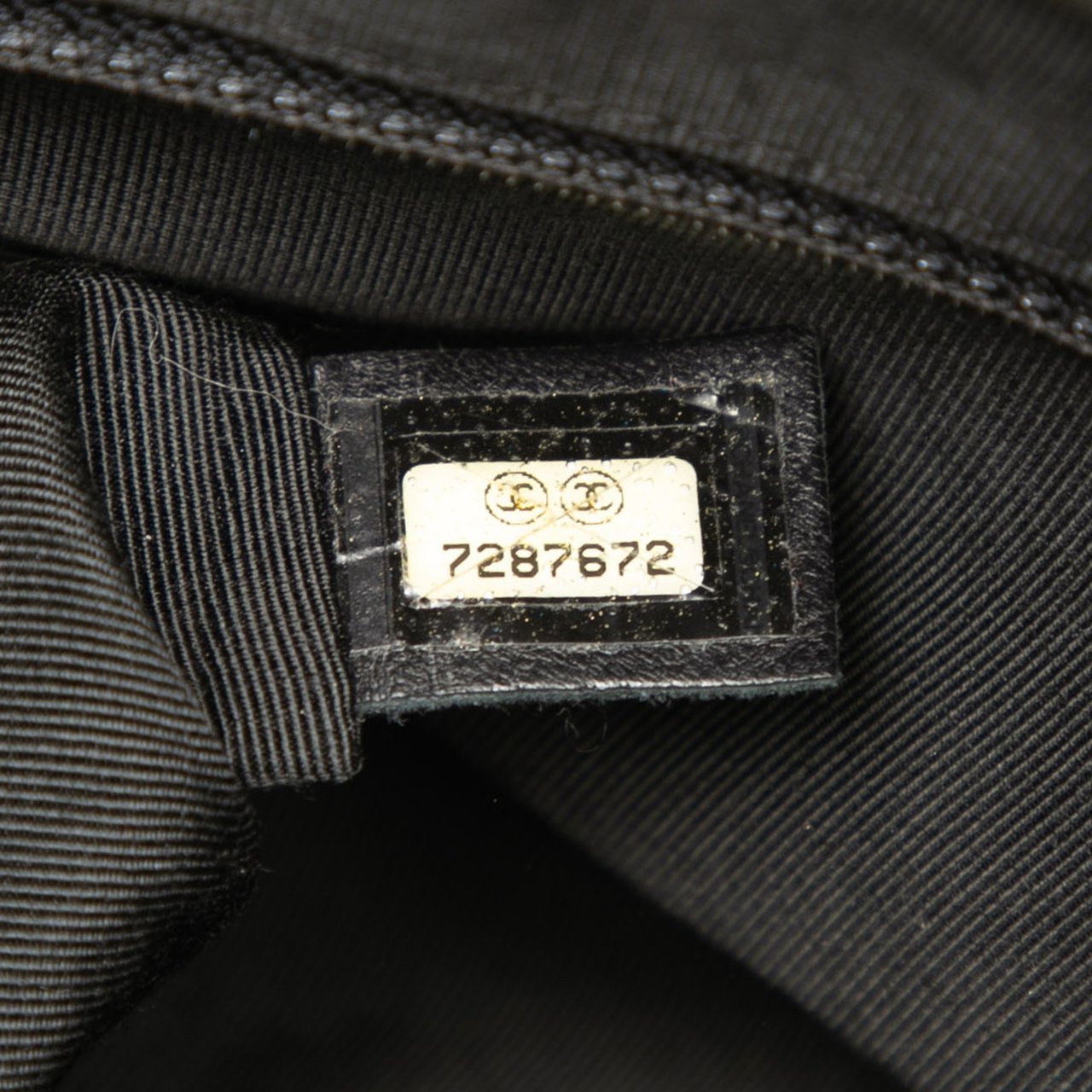 Chanel CC Choco Bar Lambskin Tote Zwart