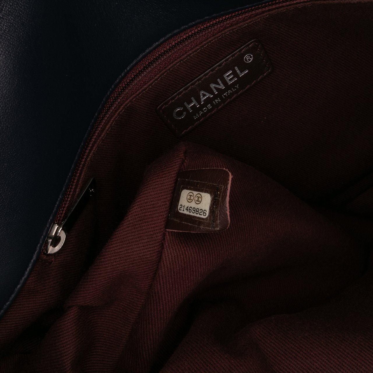 Chanel Jumbo Double Stitch Chevron Lambskin Single Flap Blauw