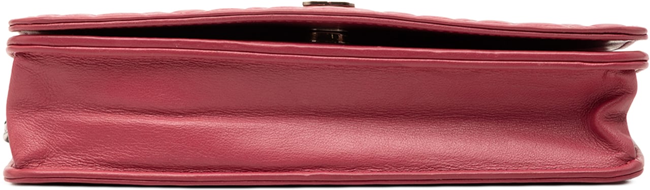 Chanel CC Embossed Lambskin Camellia Wallet On Chain Roze