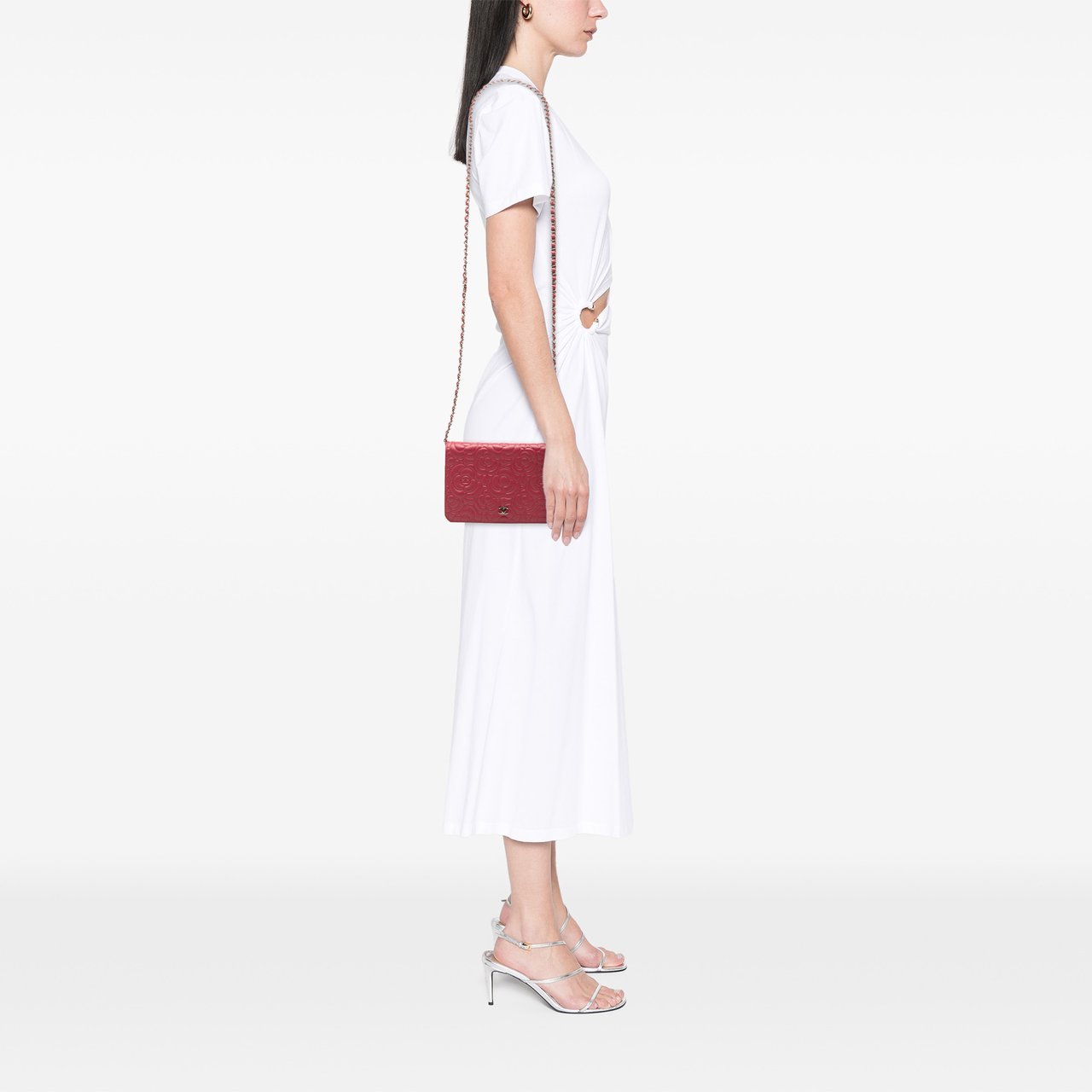 Chanel CC Embossed Lambskin Camellia Wallet On Chain Roze