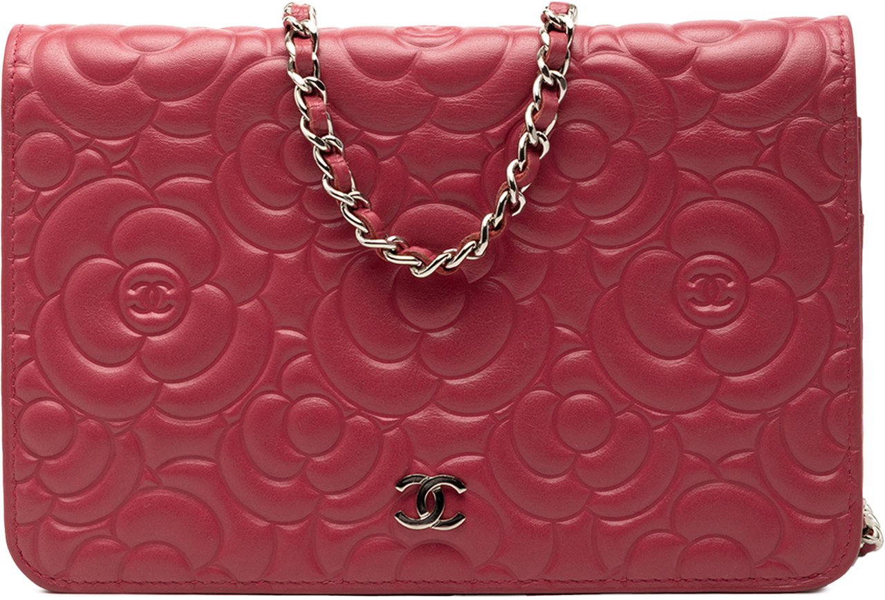 Chanel CC Embossed Lambskin Camellia Wallet On Chain Roze