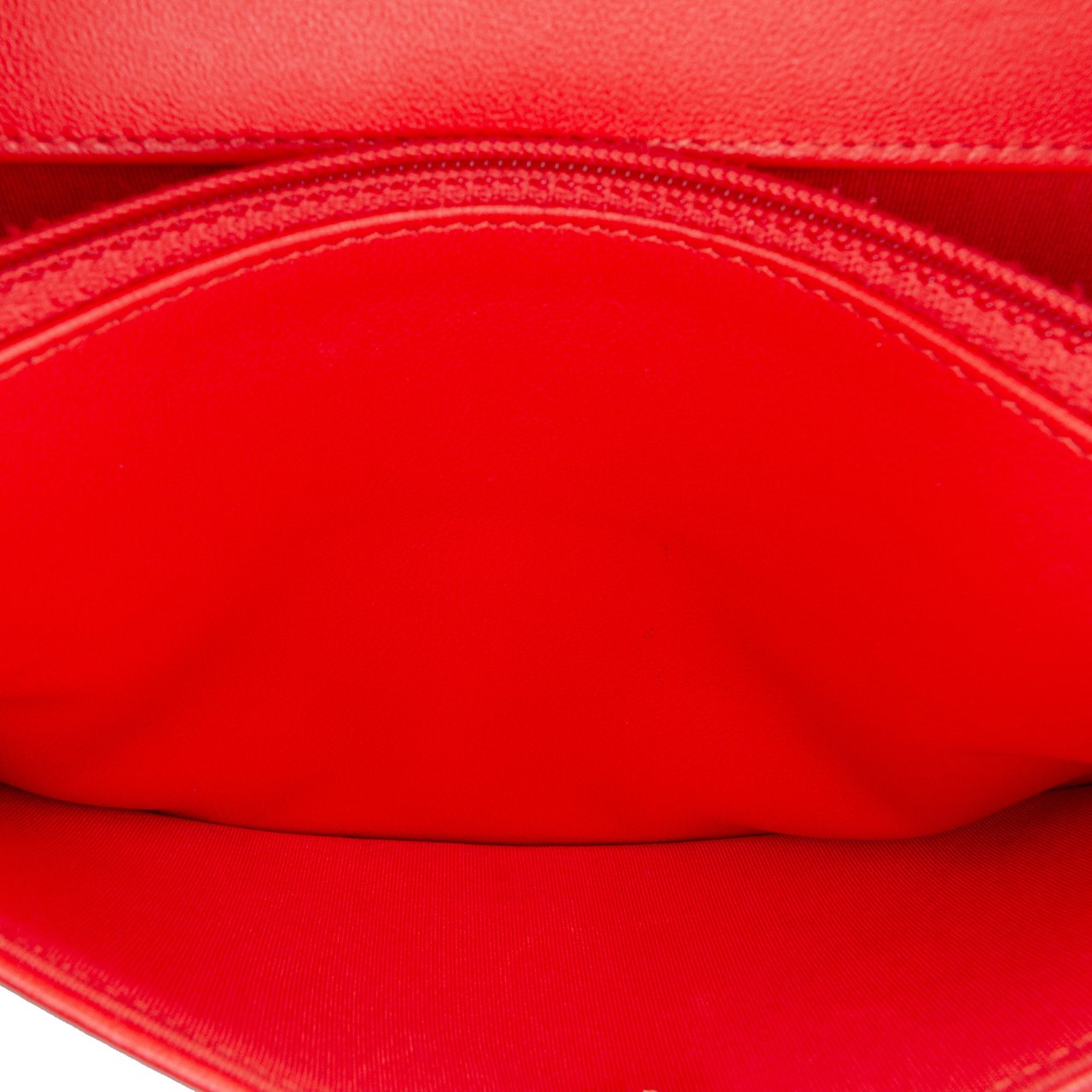Chanel Chevron Calfskin Boy Wallet On Chain Rood