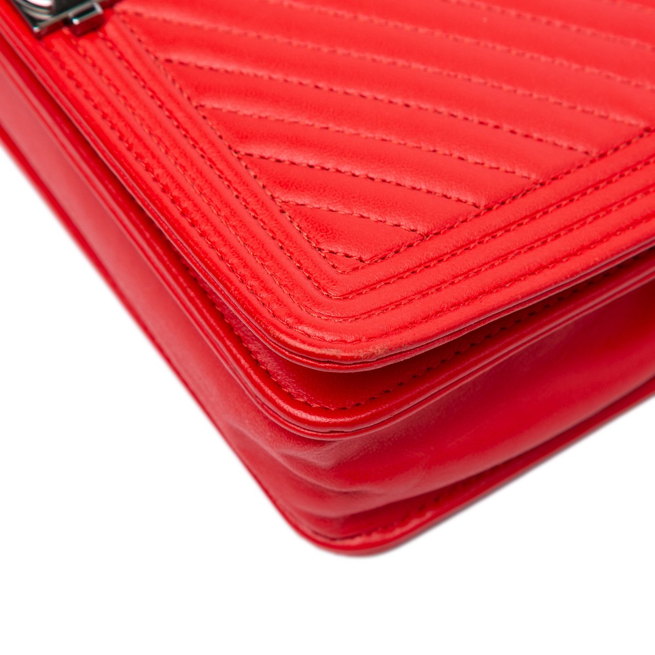 Chanel Chevron Calfskin Boy Wallet On Chain Rood