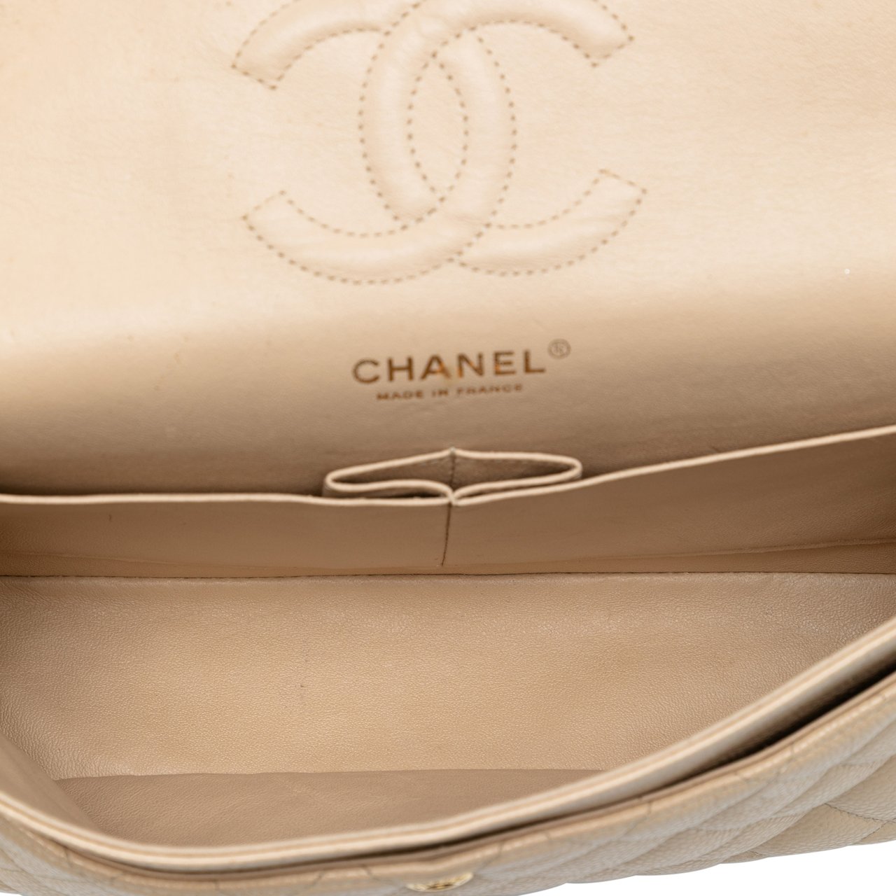 Chanel Medium Classic Caviar Double Flap Bruin