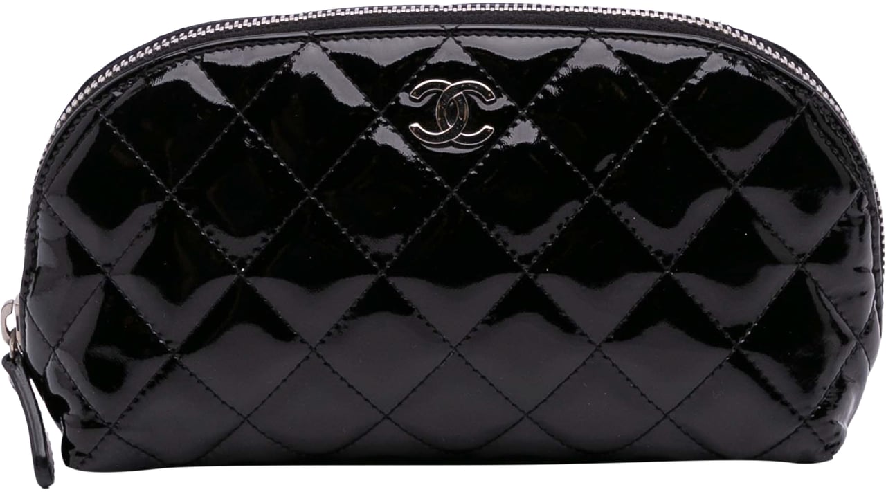 Chanel CC Quilted Patent Cosmetic Pouch Zwart