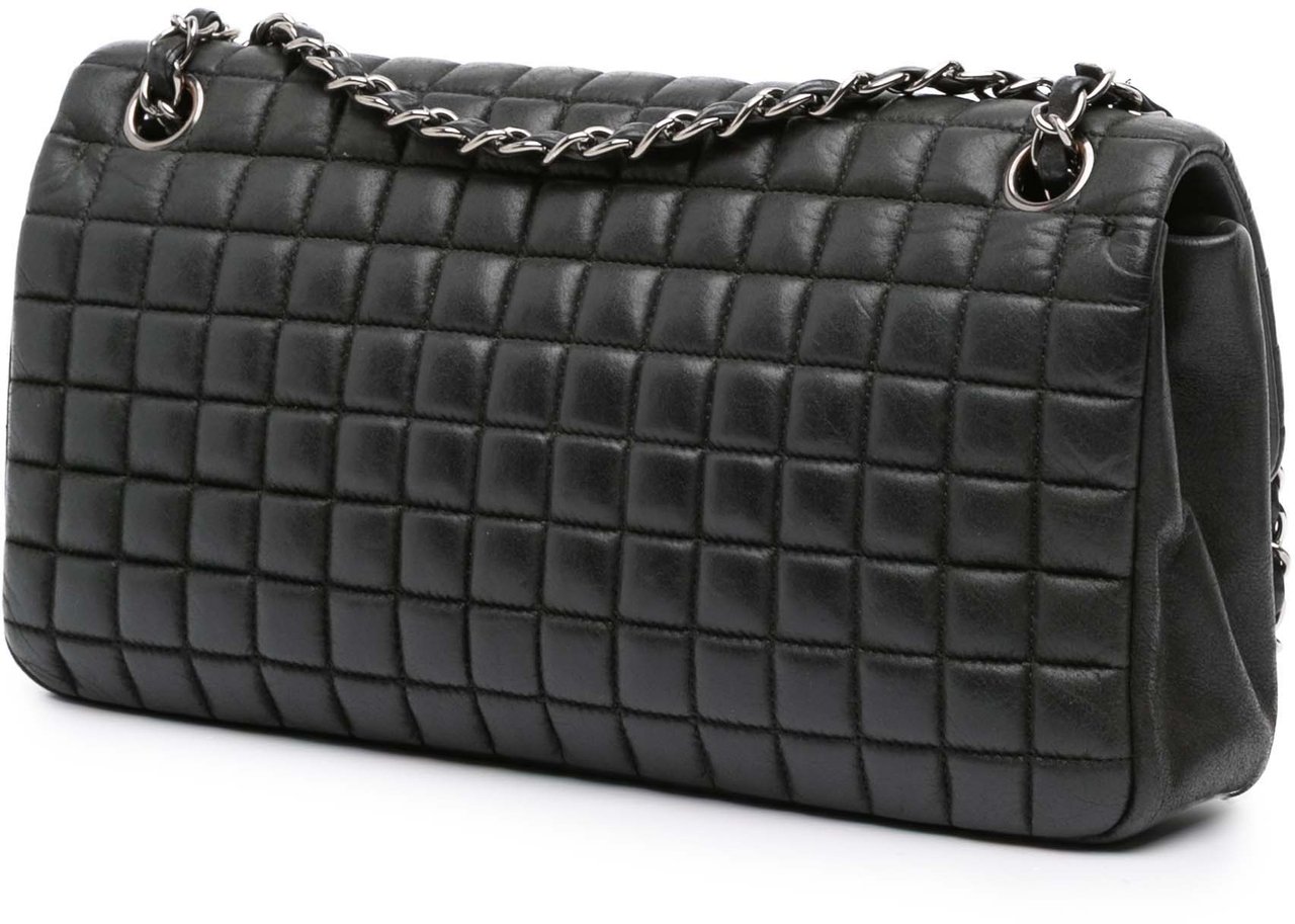 Chanel Chocolate Bar Iridescent Calfskin Bubble Flap Zwart