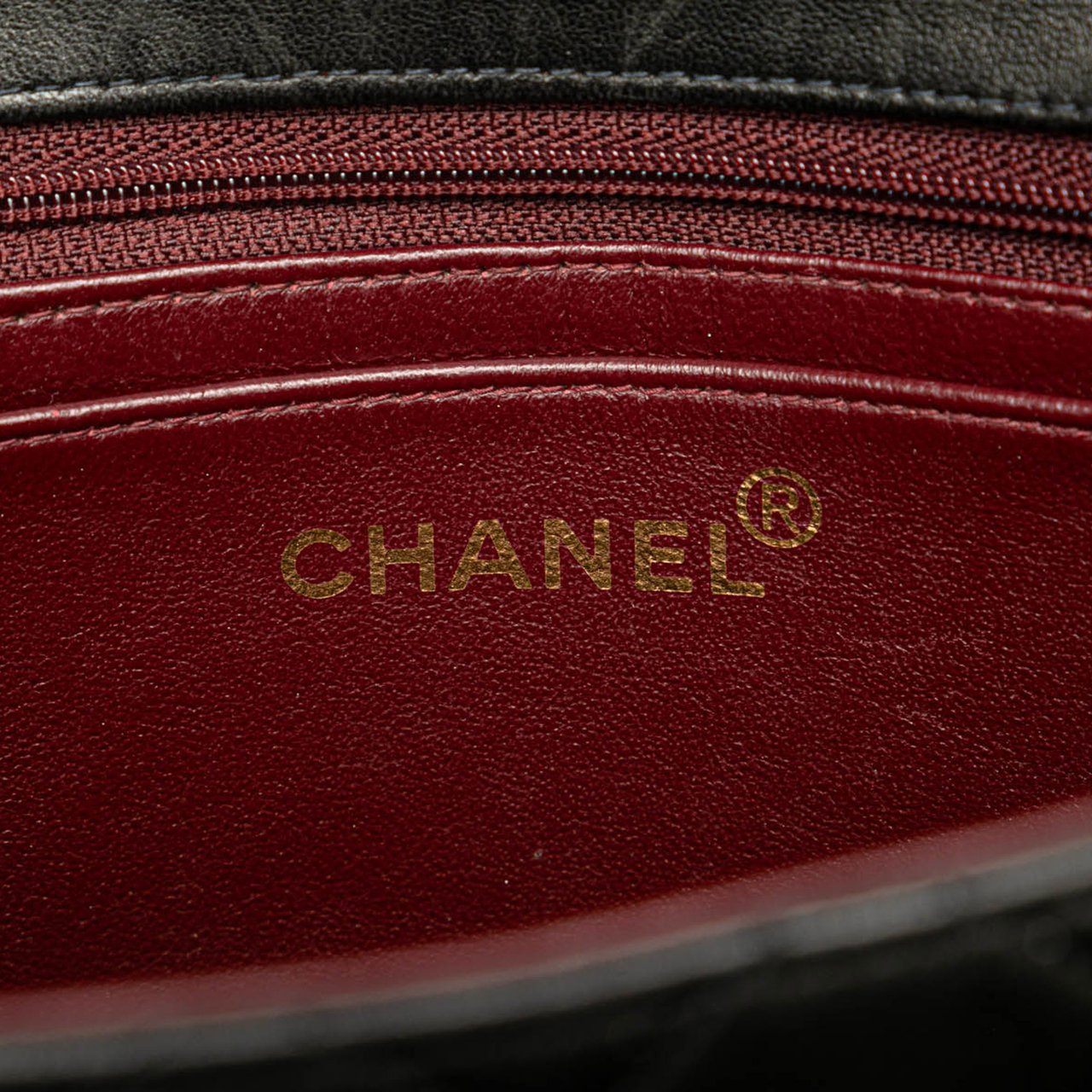 Chanel Medium Classic Lambskin Kelly Flap Zwart