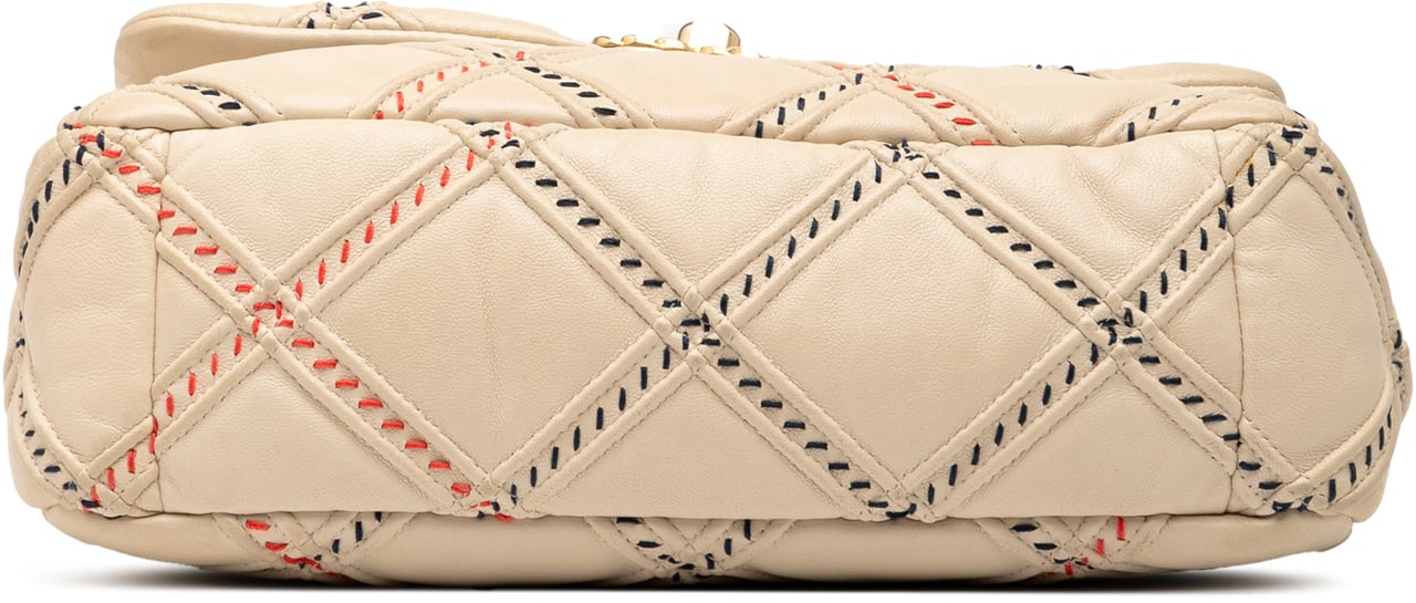 Chanel Medium Lambskin Stitched 19 Flap Bruin