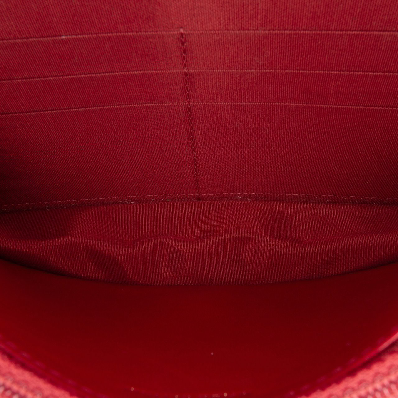 Chanel CC Quilted Velvet Wallet on Chain Rood