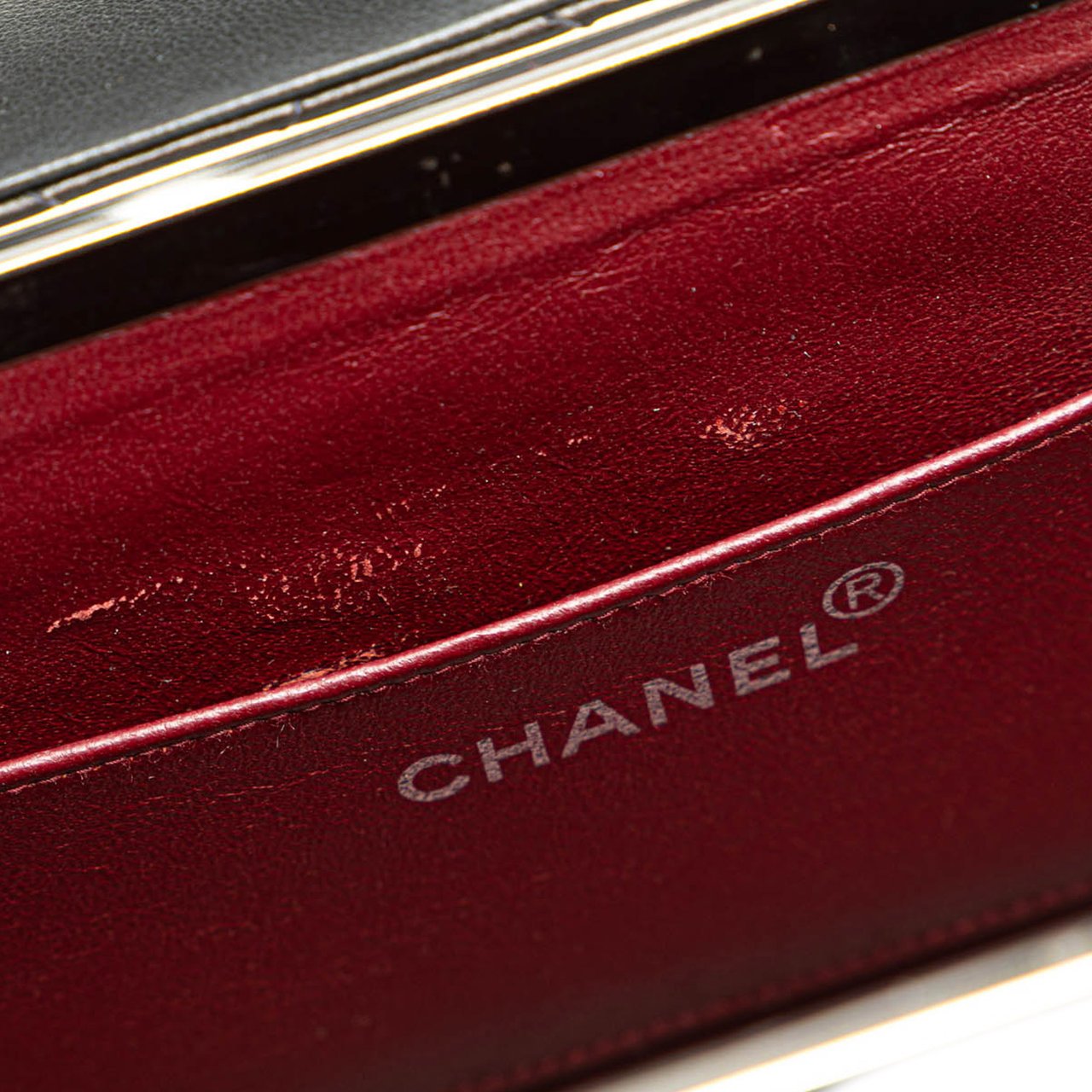 Chanel Quilted Lambskin Leather Box Bag Zwart