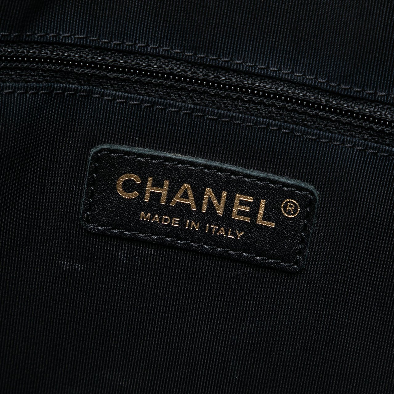 Chanel Quilted Lambskin Girl Shoulder Bag Zwart