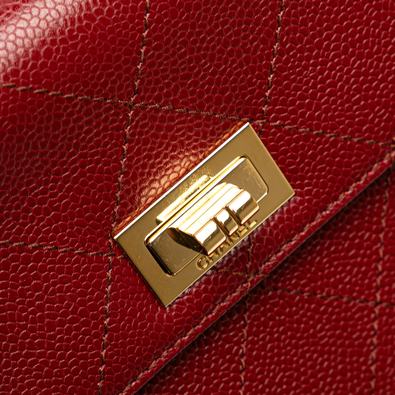 Chanel Reissue 2.55 Quilted Caviar Top Handle Flap Rood