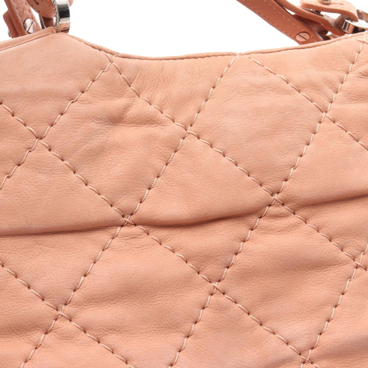 Chanel Large CC Quilted Suede Sea Hit Tote Roze