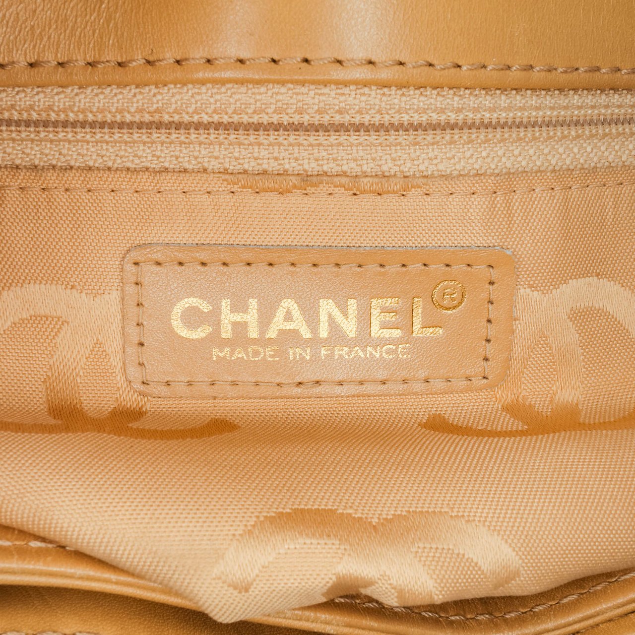 Chanel CC Wild Stitch Calfskin Handbag Bruin