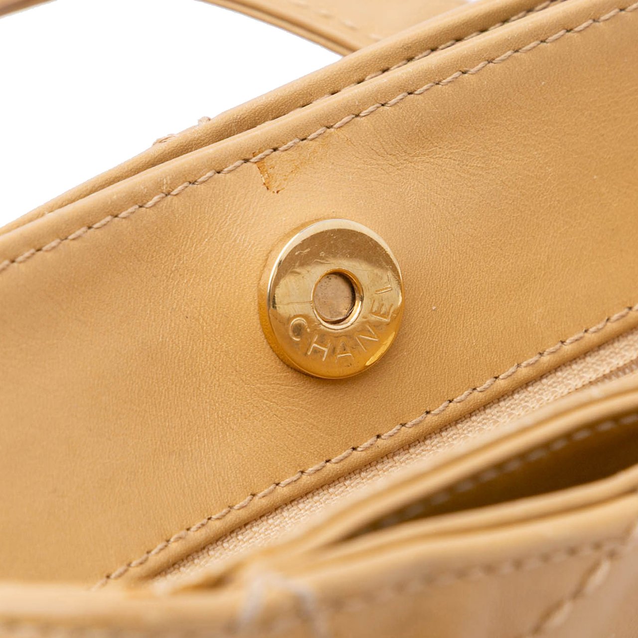 Chanel CC Wild Stitch Calfskin Handbag Bruin