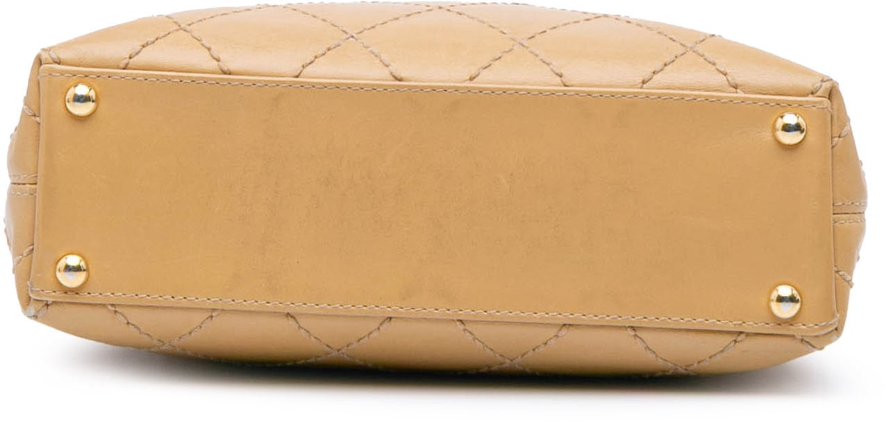 Chanel CC Wild Stitch Calfskin Handbag Bruin